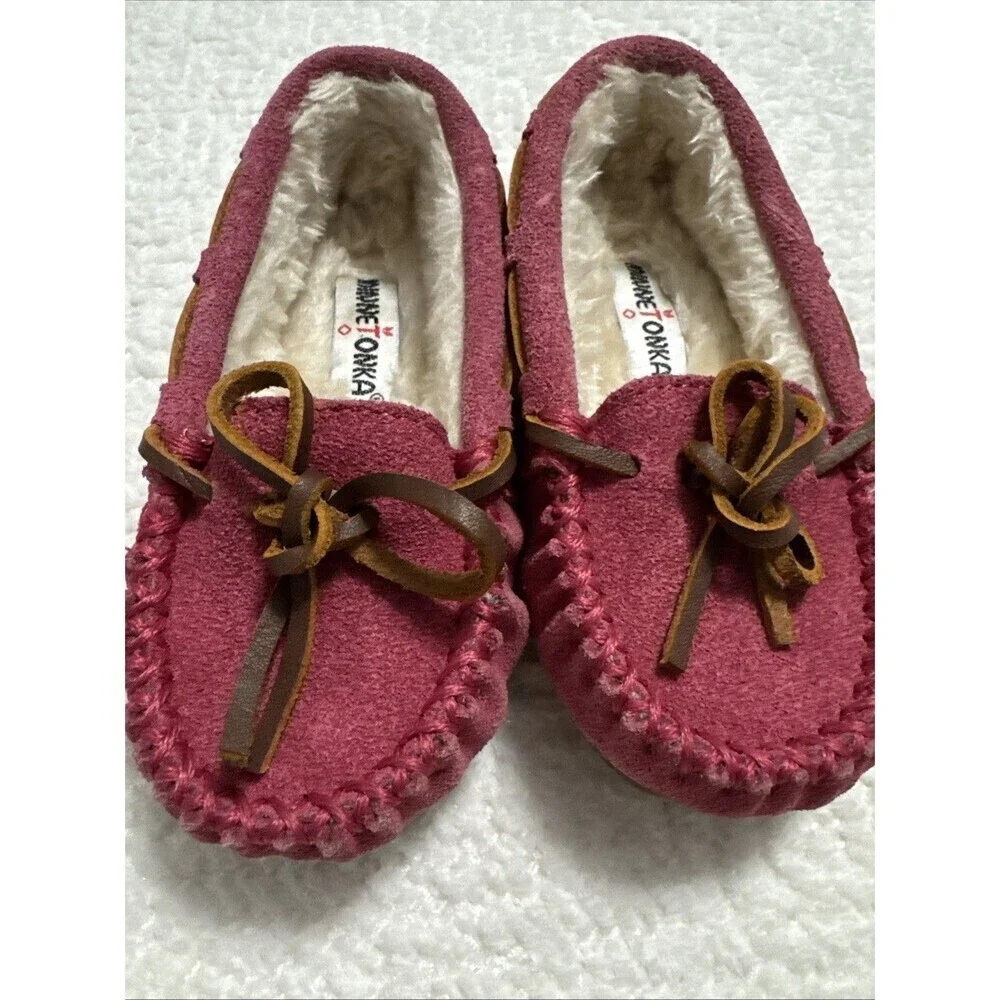 Minnetonka Cassie Pink Suede Faux Fur Lined Moccasins Slippers Lil Girls Sz 7